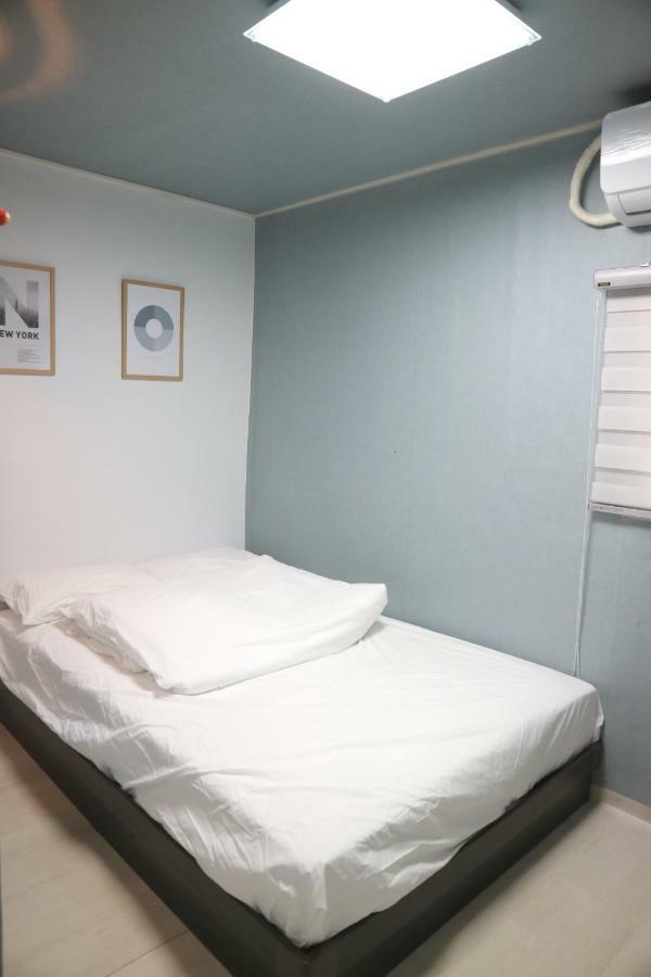 סיאול Toy Guesthouse מראה חיצוני תמונה